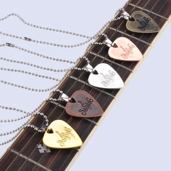 1PC 4Colors fém akusztikus elektromos gitár pick nyaklánc tartós rozsdamentes acél vékony közvetítő pick lánccal gitárhoz