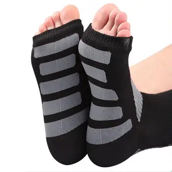 Boka merevítő talpi fasciitis zokni szuper puha kompressziós boka zokni lélegző anyag az ízületi fájdalomcsillapításhoz a kényelem érdekében Boka merevítő talpi fasciitis zokni szuper puha kompressziós boka zokni lélegző anyag az ízületi fájdalomcsillapításhoz a kényelem érdekében 0
