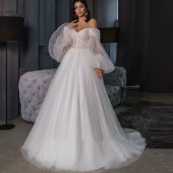 Elegáns A-vonalú hercegnő hercegnő esküvői ruha Flare ujjak rátétek Csipke Hátsó emelet hosszúságú menyasszonyi ruha Vestidos De Noiva Challoner