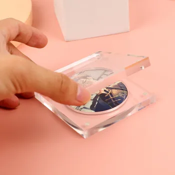 Átlátszó akril érme kijelző szervező Multifunkcionális éremvédő doboz 10cm kerek anime védőburkolat asztal